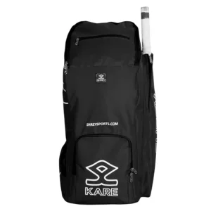 Shrey Kare Duffle Bag in Black, showcasing the padded top grab handle, side bat pocket, and reinforced abrasion-resistant bottom.