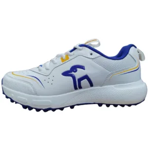 Kookaburra Pro 3.2 Rubber Cricket Shoes in Blue/White, highlighting the dome-stud outsole and reinforced toe box.